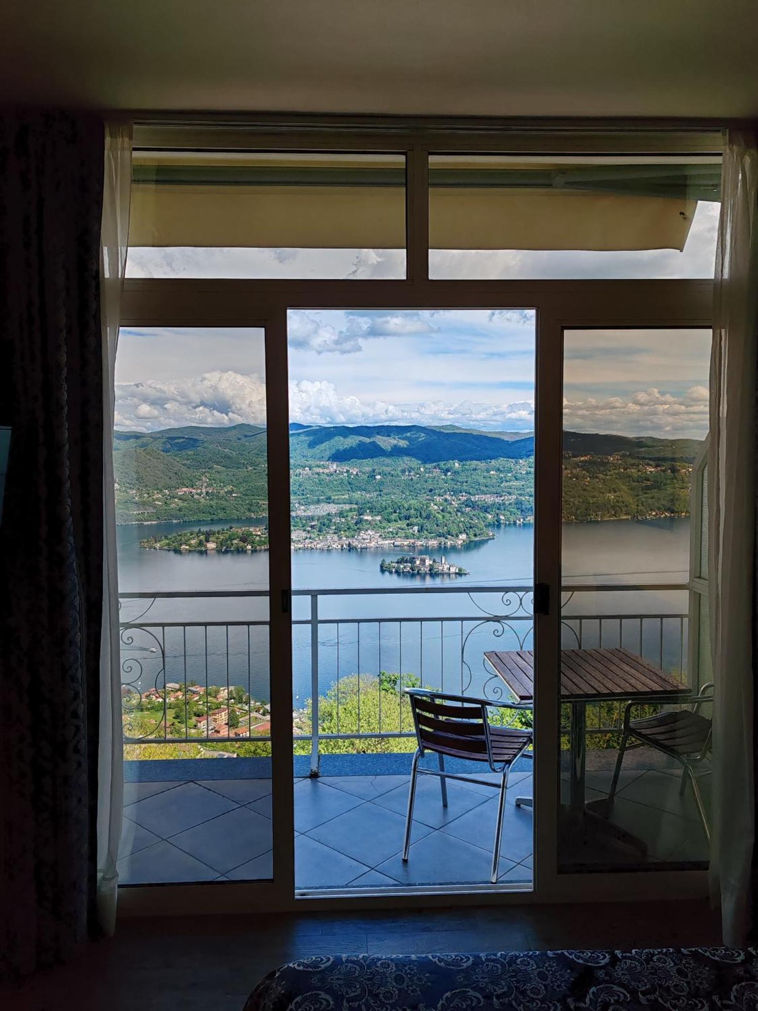 Hotel Panoramico Lago D'Orta (Adults Only) Madonna Del Sasso Exterior photo