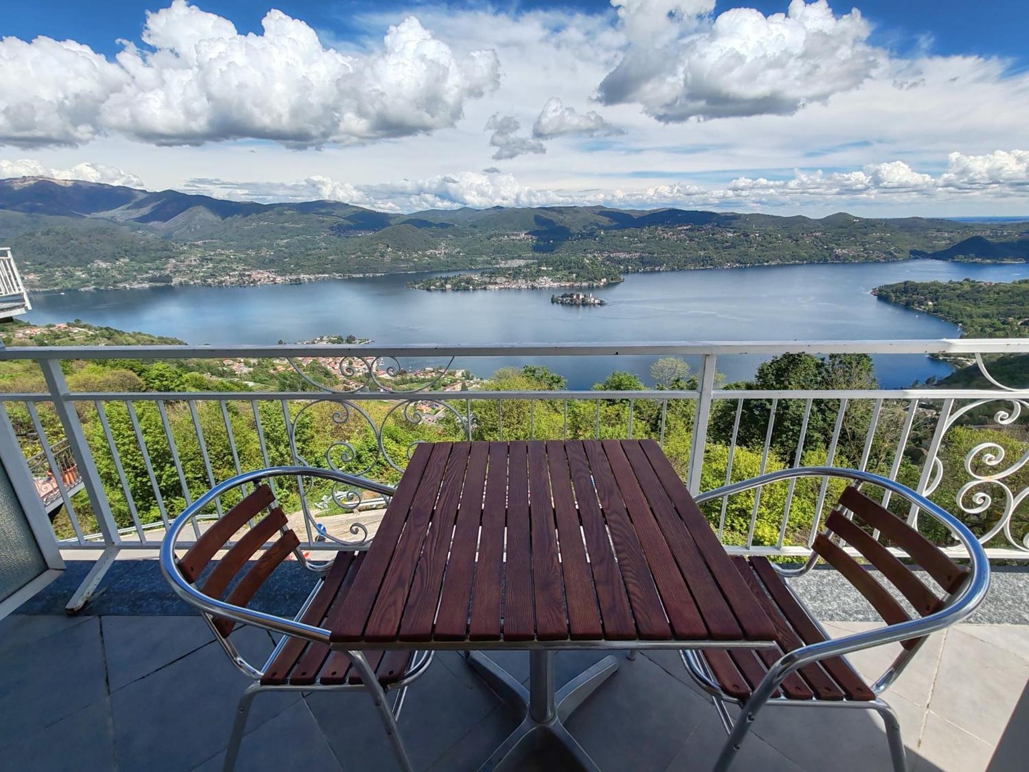 Hotel Panoramico Lago D'Orta (Adults Only) Madonna Del Sasso Exterior photo