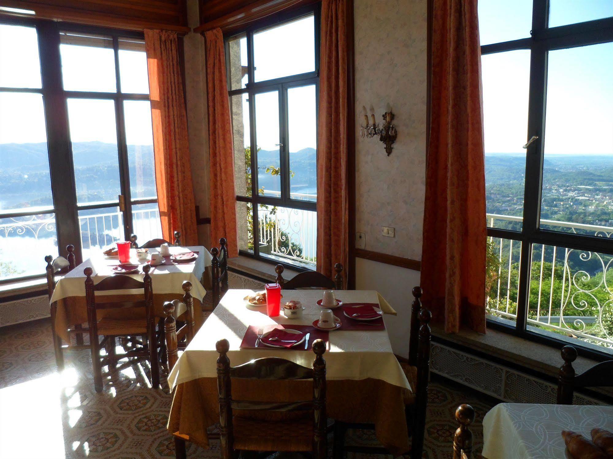 Hotel Panoramico Lago D'Orta (Adults Only) Madonna Del Sasso Exterior photo