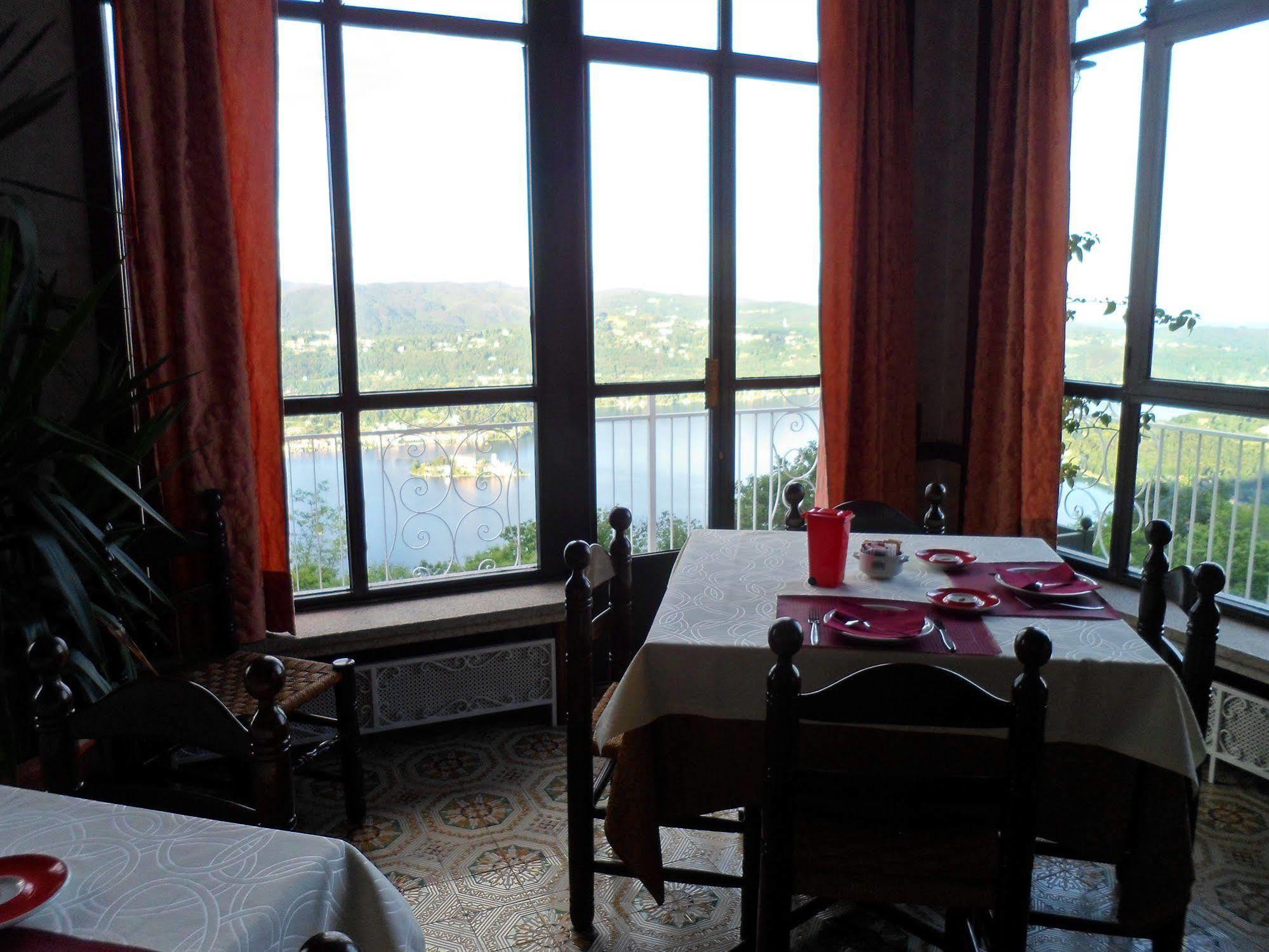 Hotel Panoramico Lago D'Orta (Adults Only) Madonna Del Sasso Exterior photo